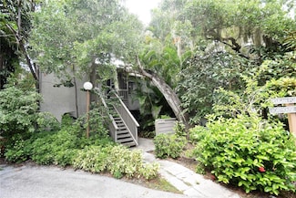 1601 Pelican Point Dr Unit 215, Sarasota, FL 34231