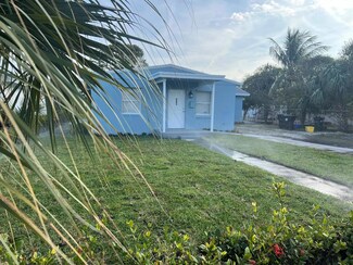 805 Truman St, Lake Worth, FL 33460