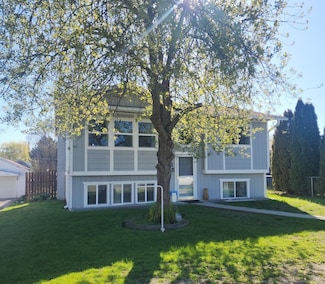 865 Kalmia St, Kettle Falls, WA 99141