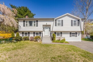 5 Robb Rd, Beverly, MA 01915