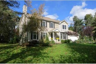 5 Wintergreen Cir, Amherst, MA 01002