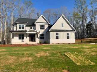 842 Montrachet Dr, Lewisville, NC 27023