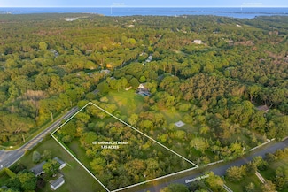 137 Damascus Rd, East Quogue, NY 11942