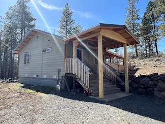 29325 Goldfinch Dr, Bonanza, OR 97623