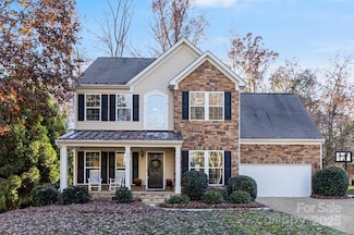 447 Leaf Arbor Ct, Clover, SC 29710