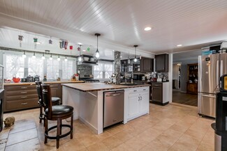 825 Chadbourne Rd, Standish, ME 04084