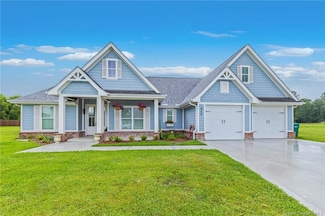 945 N Lake Ct, Lake Charles, LA 70611