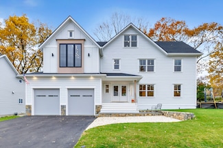 309 Hunyadi Ave, Fairfield, CT 06824