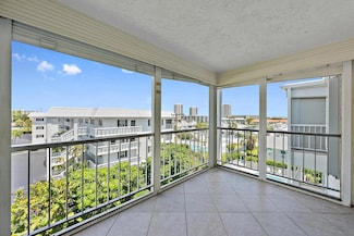 155 Yacht Club Dr Unit 405, North Palm Beach, FL 33408