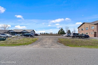9069 N Hess St, Hayden, ID 83835