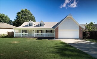 3364 W Essex Dr, Fayetteville, AR 72704