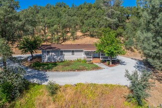 11404 Deschutes Rd, Bella Vista, CA 96008
