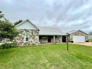 413 N Noble Ave, Hinton, OK 73047