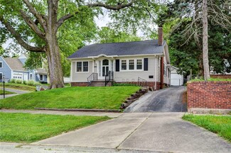 260 N Oakdale Blvd, Decatur, IL 62522