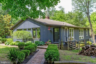 6833 Chapel Rd, New Hope, PA 18938