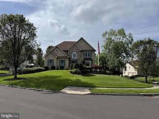 13 Cedar Crest Ct, Doylestown, PA 18901