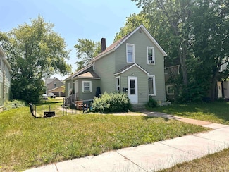 612 Saint Claire St, Ashland, WI 54806
