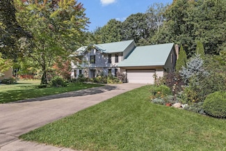 3024 Jeffrey Ln, Midland, MI 48640