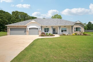 12821 S 28th Place, Bixby, OK 74008