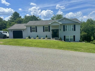 281 Plantation Dr, Richlands, VA 24641