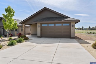 2522 NW Redwood Cir, Redmond, OR 97756