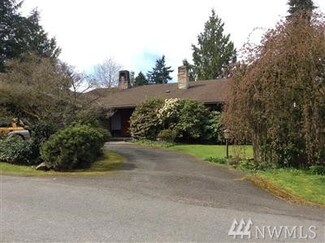2405 71st Ave SE, Mercer Island, WA 98040