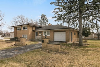 3235 W 157th St, Markham, IL 60428