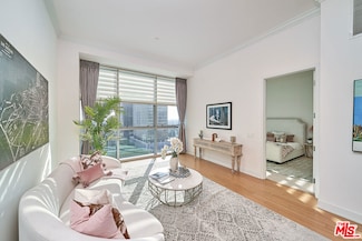 3223 W 6th St Unit PH7, Los Angeles, CA 90020