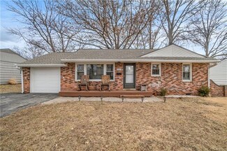 5333 N Michigan Ave, Kansas City, MO 64118