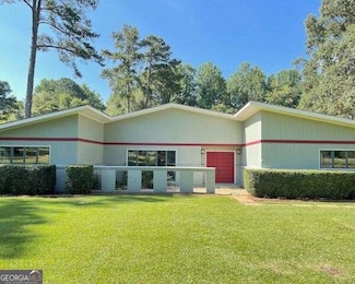 225 Banks Rd, Fayetteville, GA 30214