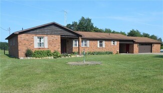 4602 State Route 555, Little Hocking, OH 45742