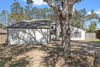 1603 Cantrell Blvd, Conroe, TX 77301