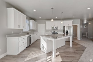 7279 S Kenadi Ct, West Jordan, UT 84084