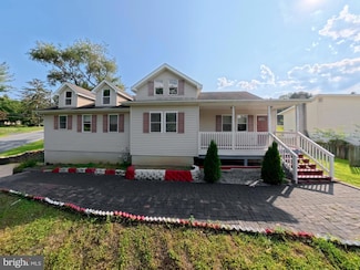 4761 Lawntara St, Harrisburg, PA 17111