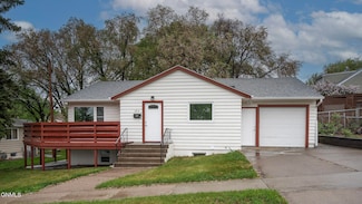 1814 E Avenue B, Bismarck, ND 58501