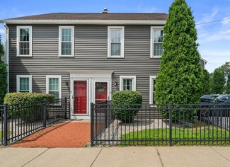15 Wenlock Rd, Dorchester, MA 02122