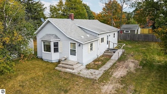 966 Frankfort Ave, Elberta, MI 49628