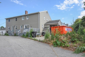 62 Wallis St, Peabody, MA 01960