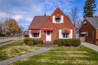 8024 Pelham Dr, Cleveland, OH 44129