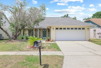 1227 Tuxford Dr, Brandon, FL 33511