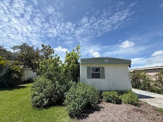 4914 Whispering Wind Ave, Bradenton, FL 34203