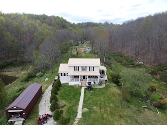 1034 Littlesburg Rd, Bluefield, WV 24701