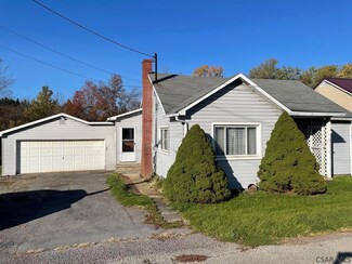 15 Charles St, Central City, PA 15926