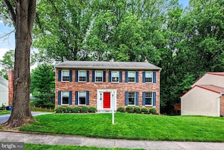 3378 Monarch Ln, Annandale, VA 22003