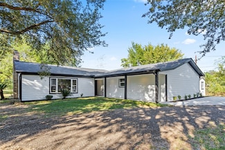 5425 Jeffrey St, Dickinson, TX 77539