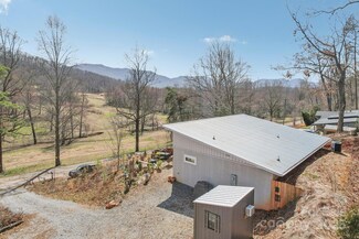811 Golf Course Rd, Old Fort, NC 28762