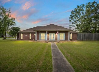 1126 W Diamond Cir, Lake Charles, LA 70611