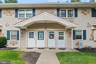 83 Shannon Dr, North Wales, PA 19454