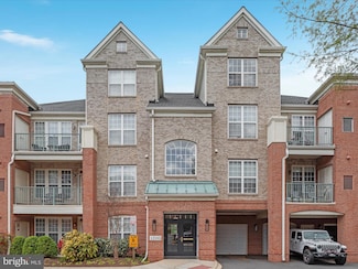 12165 Abington Hall Place Unit 203, Reston, VA 20190
