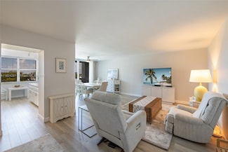 3210 SE 10th St Unit 5B, Pompano Beach, FL 33062